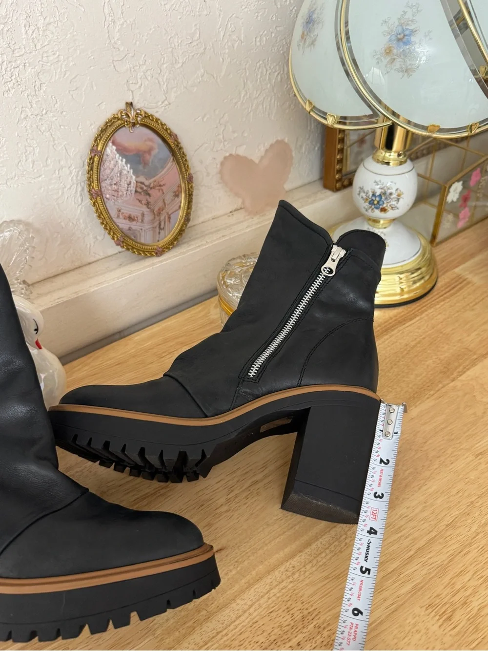 Free People black leather chunky platform ankle boots in size 38.5 🖤 Grunge Boho